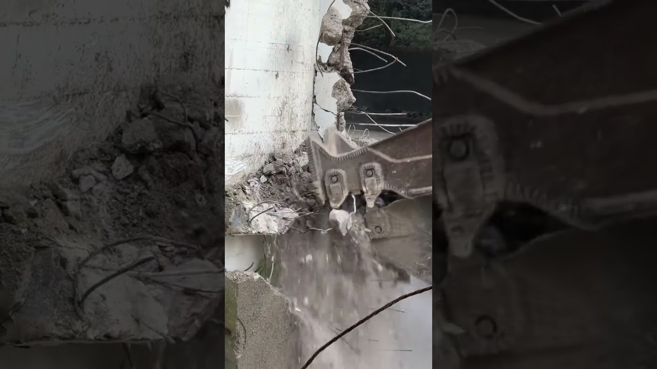 This Crusher Makes Concrete Look Soft #demolition #excavator #construction #shortsvideo