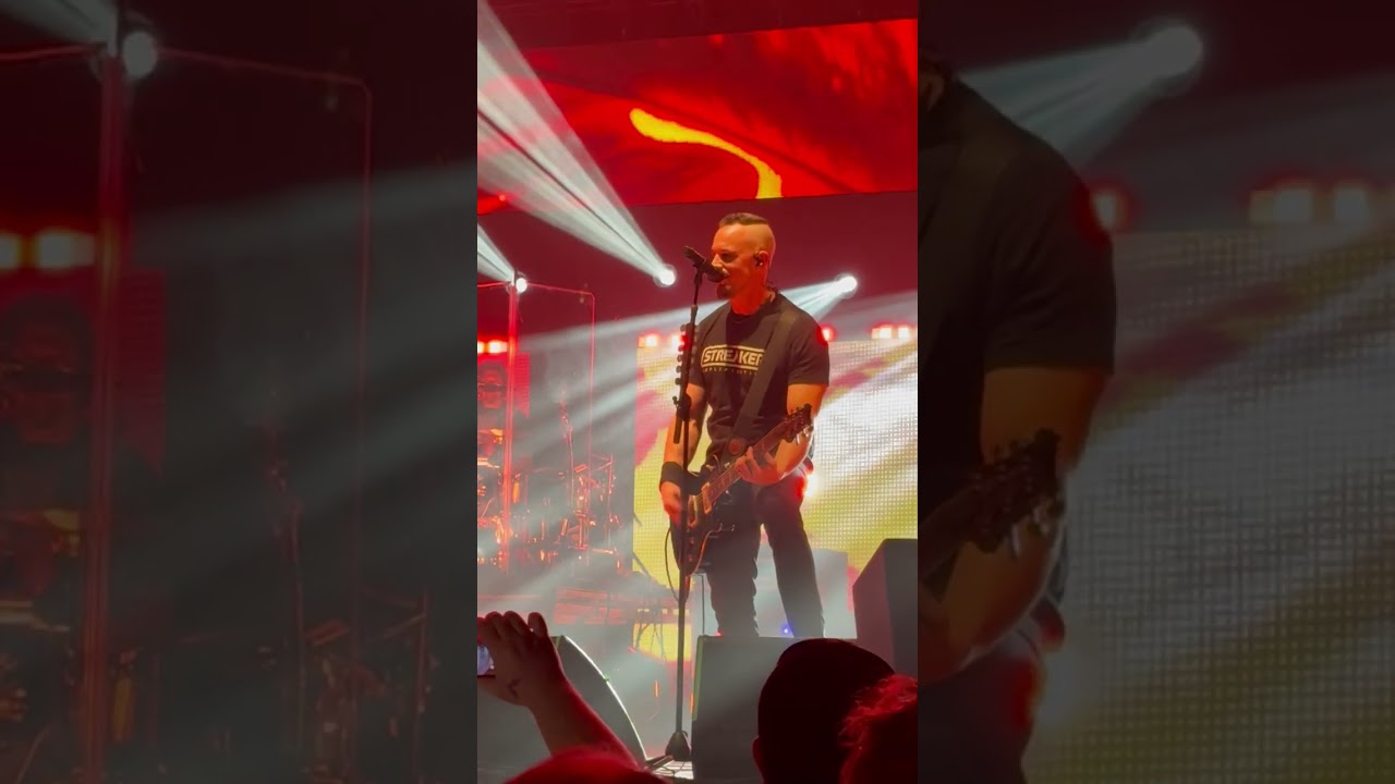 Mark Tremonti vocals on Alter Bridges “Burn It Down”. @alterbridgeofficial 
