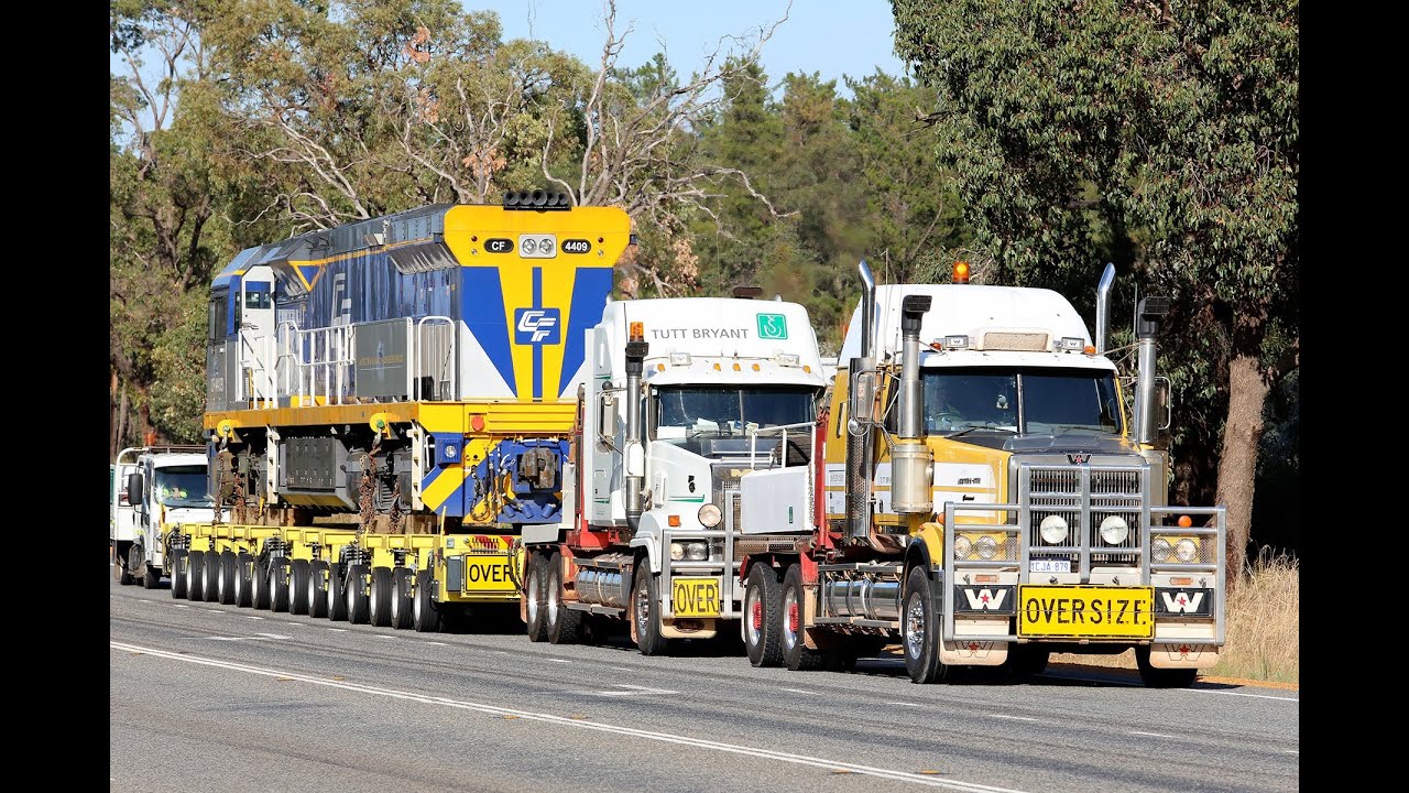 Tutt Bryant moving some C44 aci Locomotive's