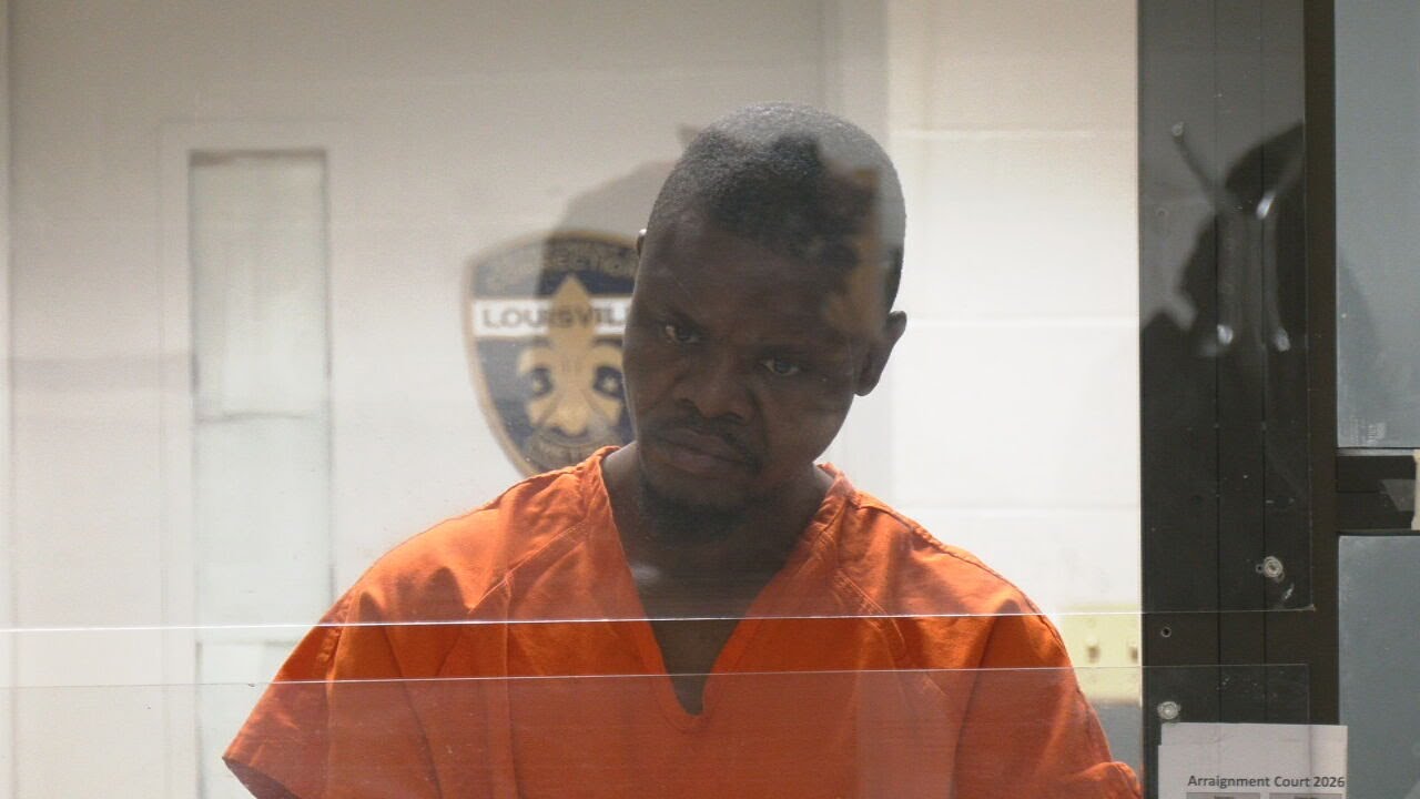 Louisville judge sets $5,000 bond for repeat DUI offender accused of crashing into LMPD cruiser