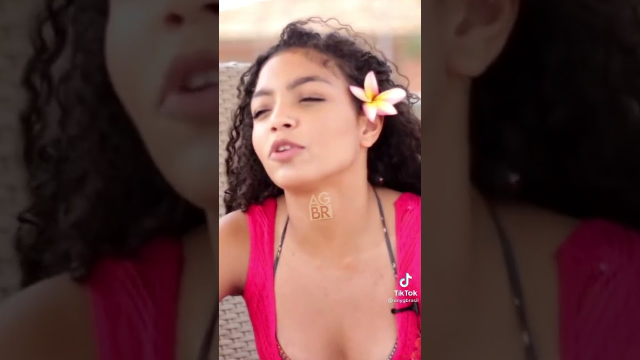 ela fez um ótimo trabalho não acham?😍