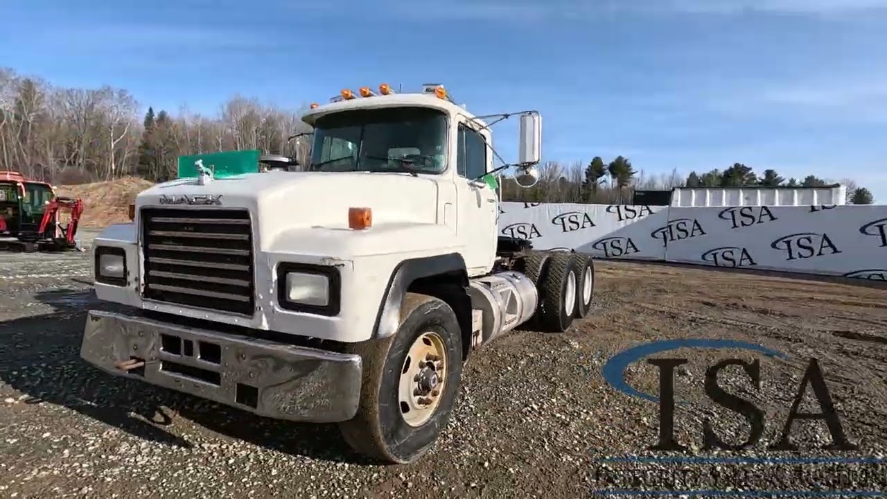 45888 - 2000 Mack RD688S Truck Tractor Will Be Sold At Auction!