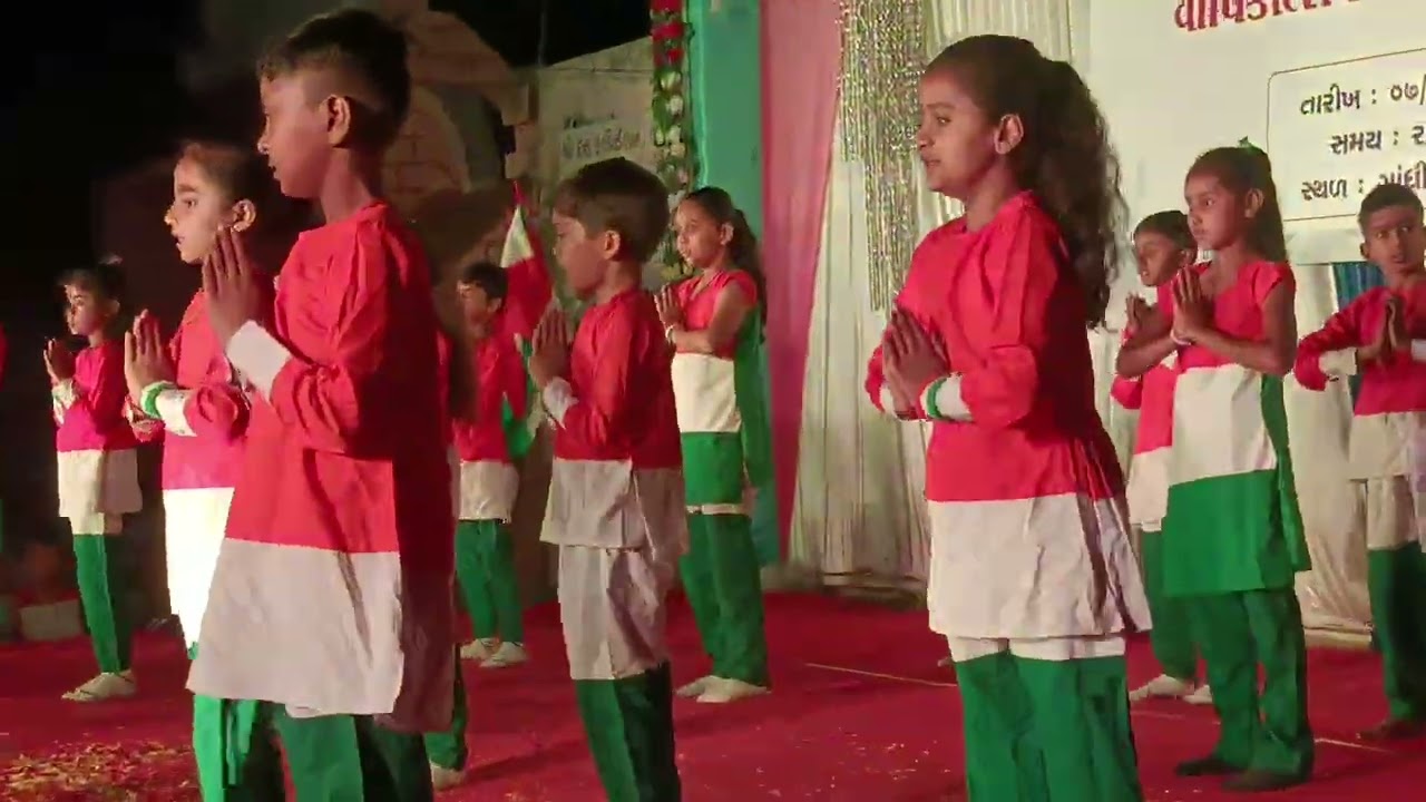 Svachchta ki jyot jagi re (સ્વચ્છતા કી જ્યોત જાગી રે) by my boy Akshu and his friends 😘💕