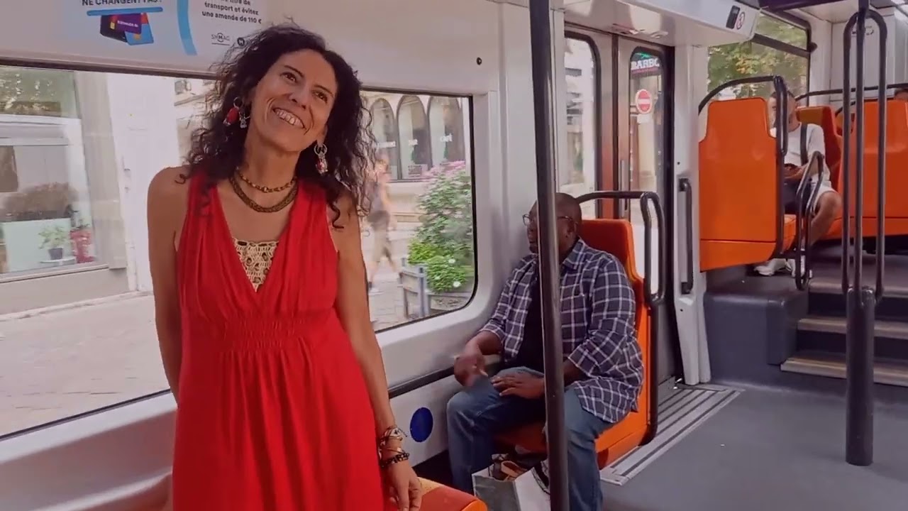 Dora Caicedo - Pasos
