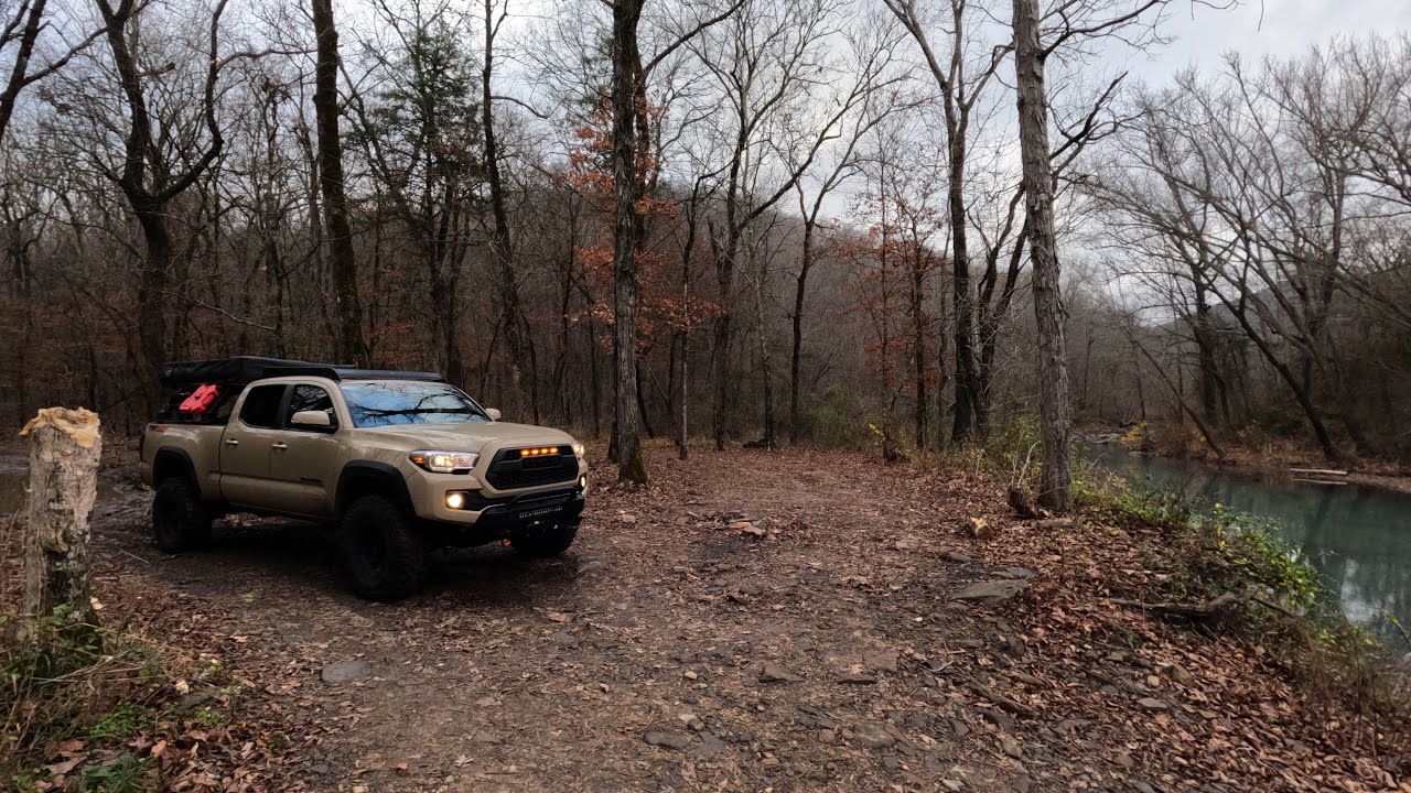 Overlanding the Ozarks // Winter Solo camping