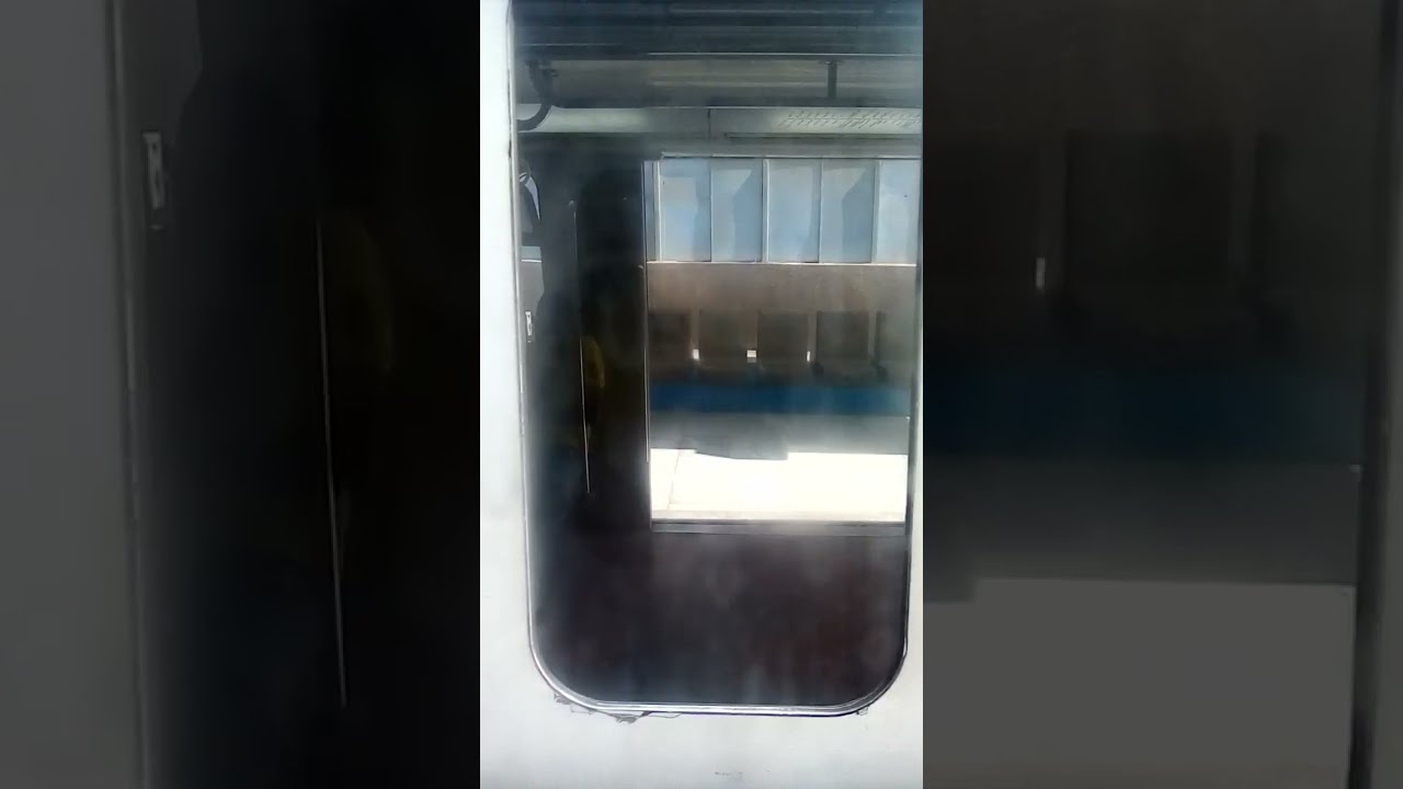 رحلة داخل مترو الانفاق الخط الثاني من محطة المظلات الي محطة شبرا الخيمة 