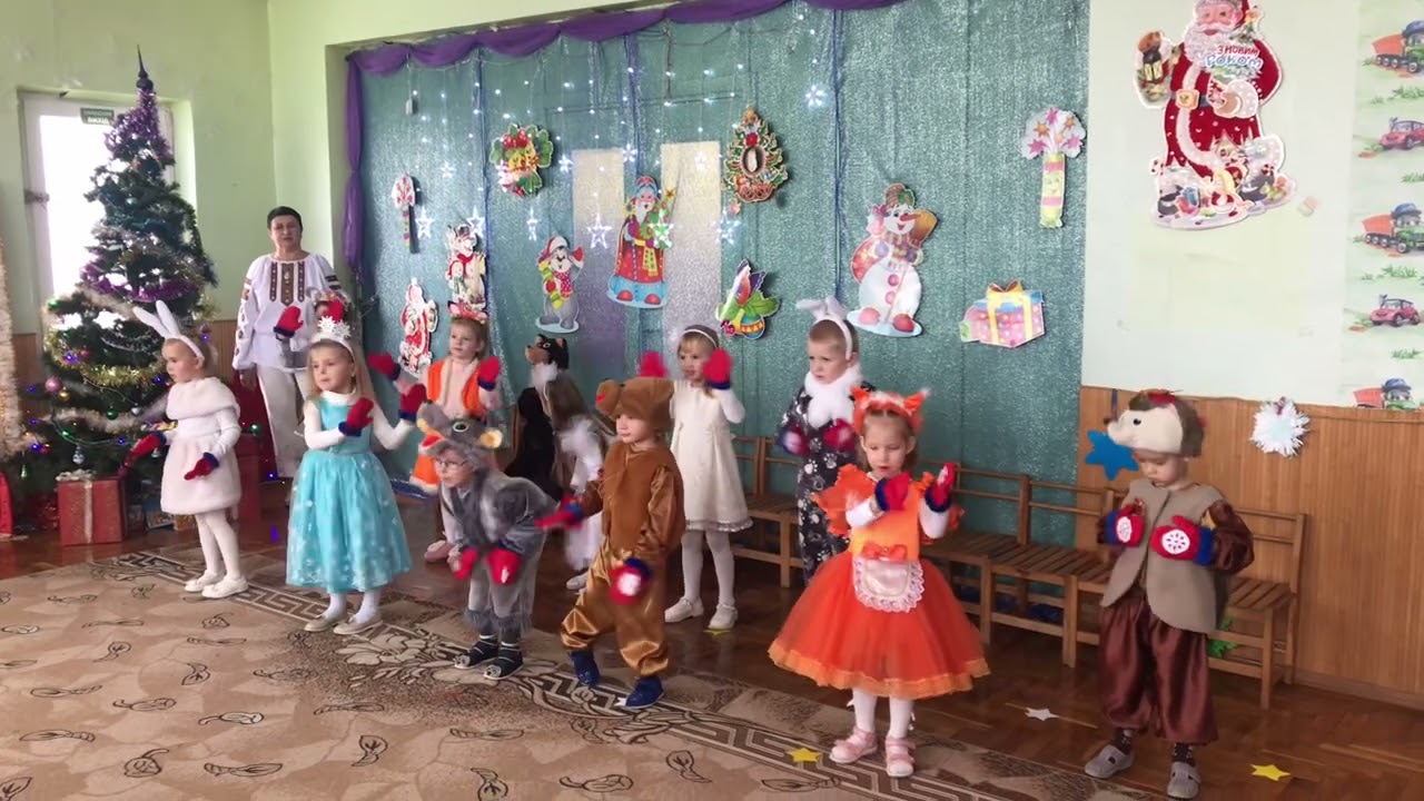 Танець з рукавичками. Свято Миколая у садочку.
