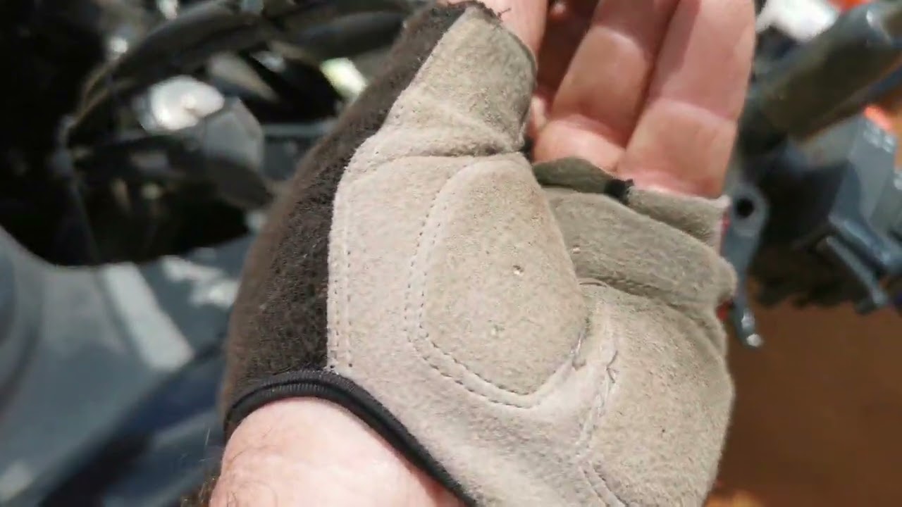 Sostituire cavo frizione Honda Transalp 650... nel bel mezzo del nulla!
