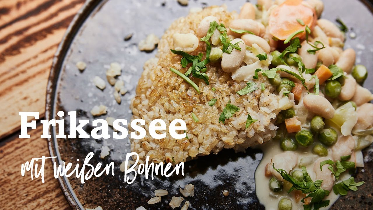 Veganes Bohnen-Frikassee mit knusprigem Pfannenreis