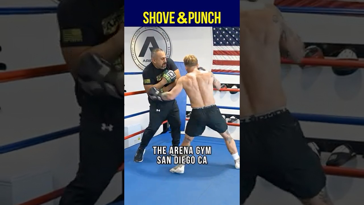 Shove THEN Punch Your Opponent! #boxing #boxeo #technique #training