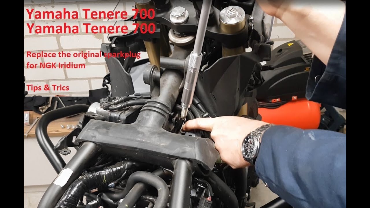 Yamaha Tenere 700 replace the Sparkplugs for NGK Iridium Sparkplugs