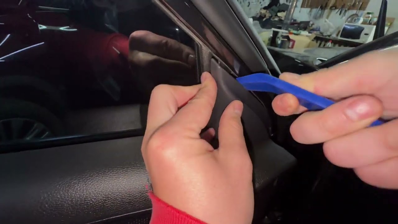 How to remove front door panel at chery tiggo 2023