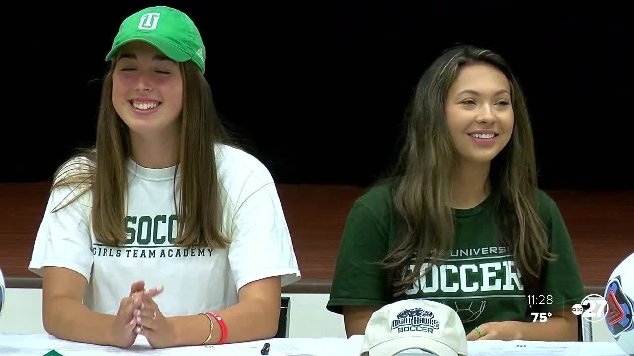 McKenna Swartzman, Raelin Lescher sign to Thomas University