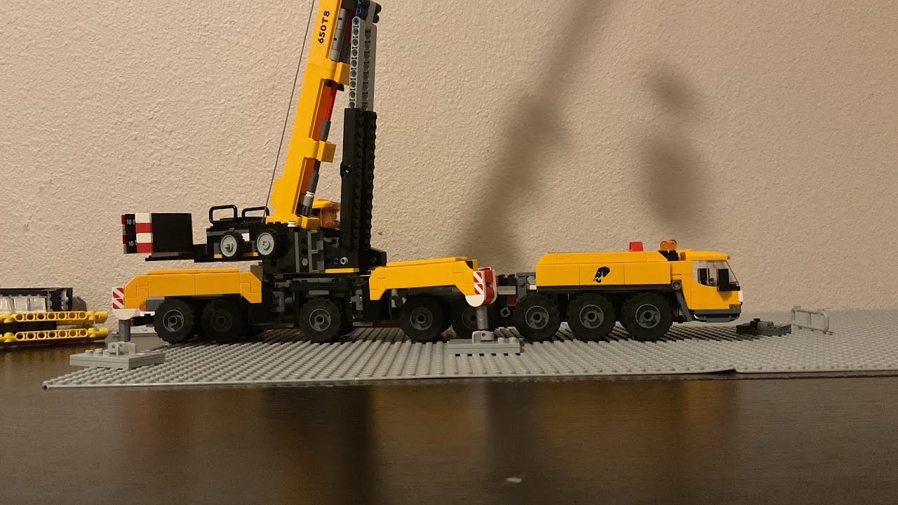 Reviewing Lego city construction Crane￼