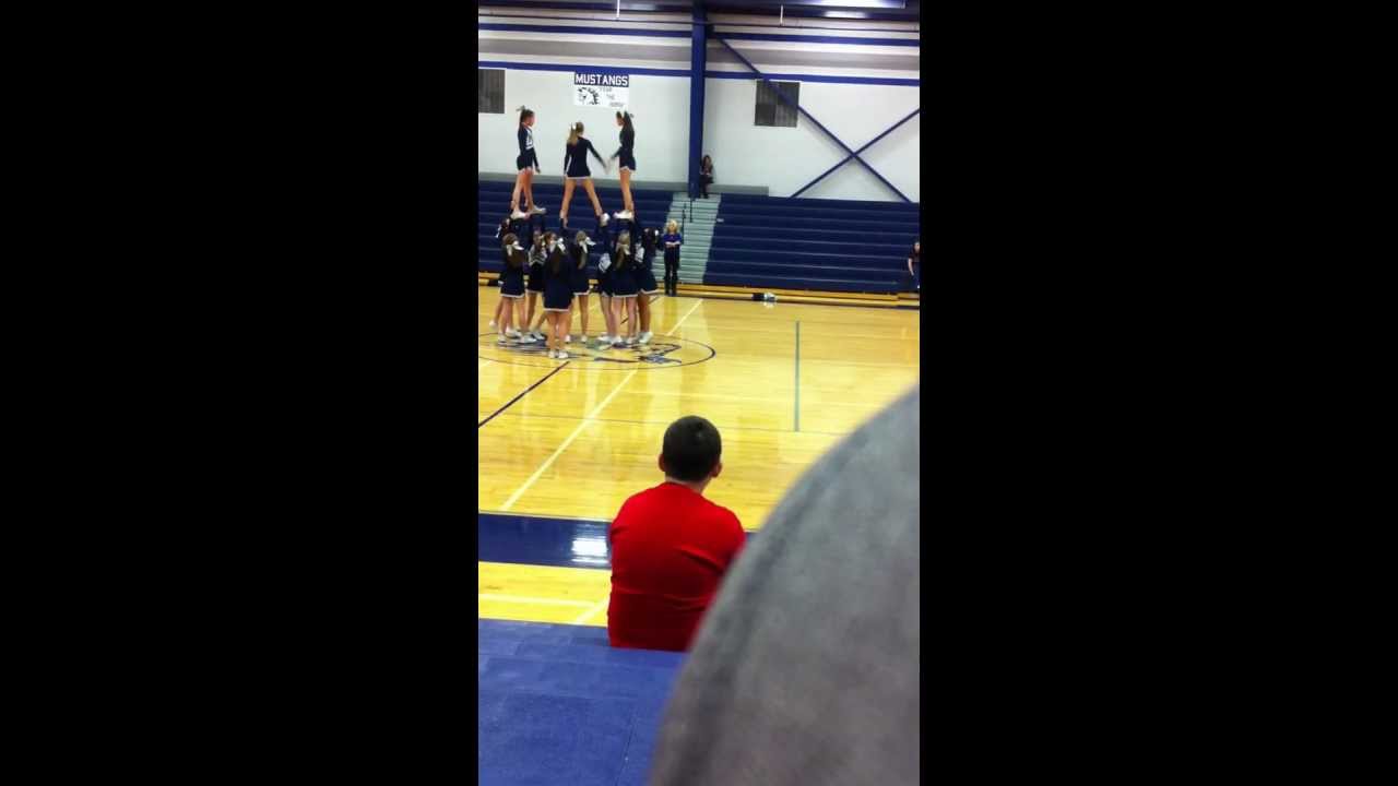 Knox doss at drakes creek cheerleaders