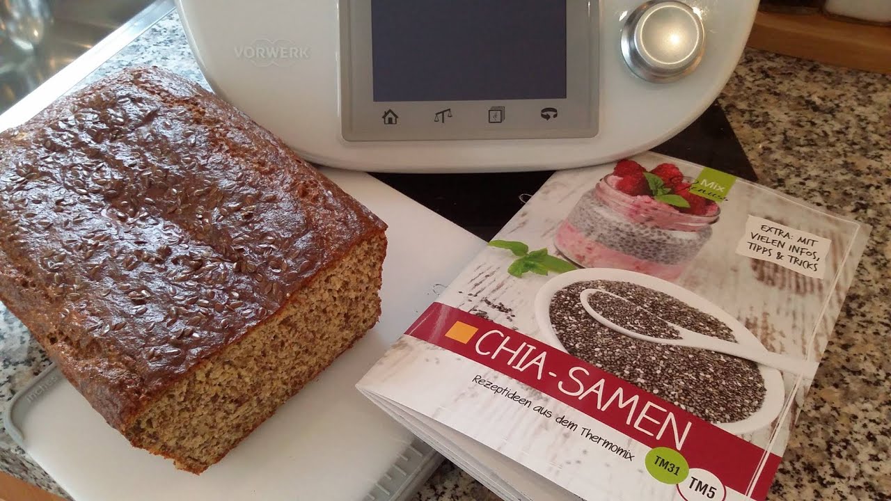 Thermomix® TM 5® Chia Quark Brot (low carb & glutenfrei) von Mixgenuss de