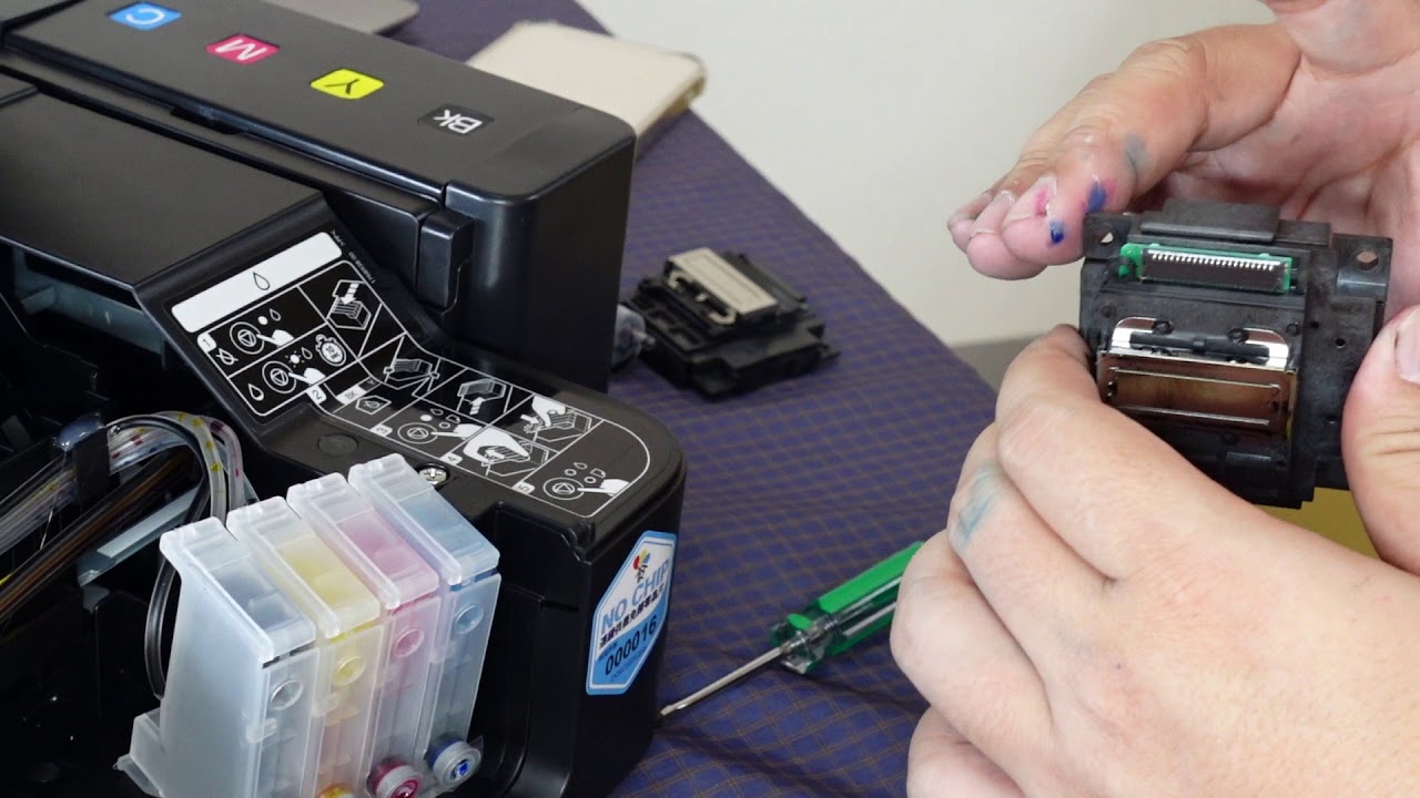 EPSON 更換噴頭教學影片 ，花個五分鐘，就可以印漂亮的照片了！，這是毛片，沒有修改，可以加入印客屋頻道，就可以看到更多關於印表機和3C不同的教學喔！