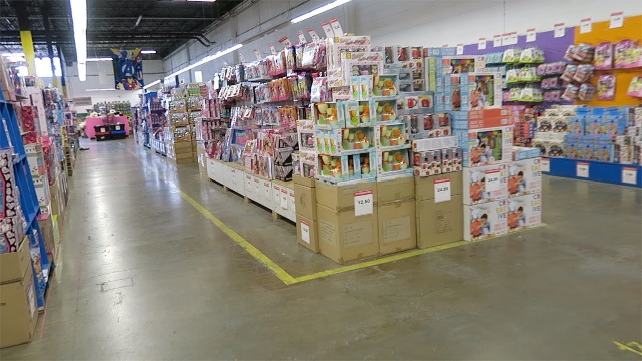 Toy Hunt: Samko & Miko Toy Warehouse Tour, Toronto, Canada