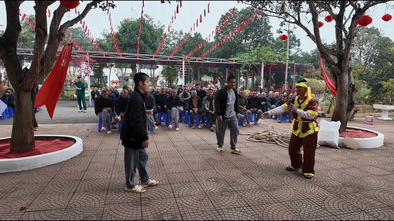 Cùng Giao Lưu Với Các Bệnh Nhân Tại Trung Tâm Chăm Sóc Phục Hồi Chức Năng Người Tâm Thần Số 2 Hà Nội