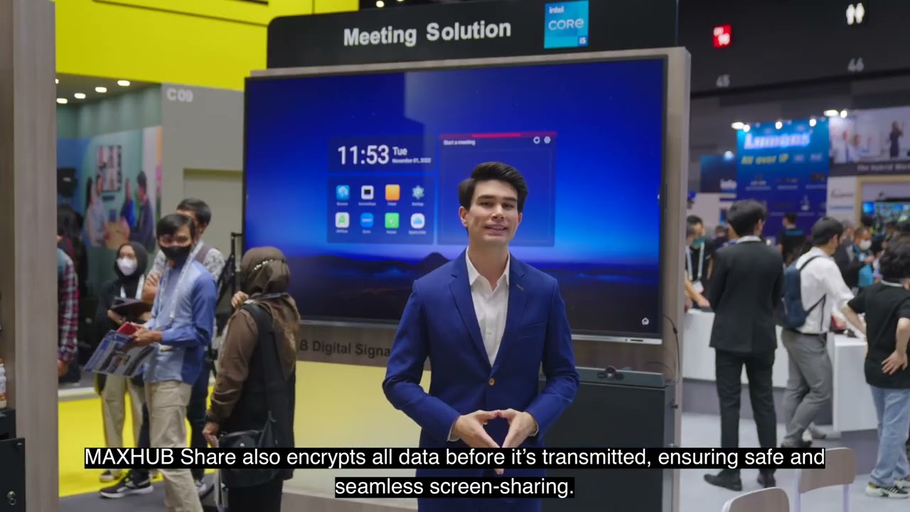 MAXHUB demo on the Large Format Display