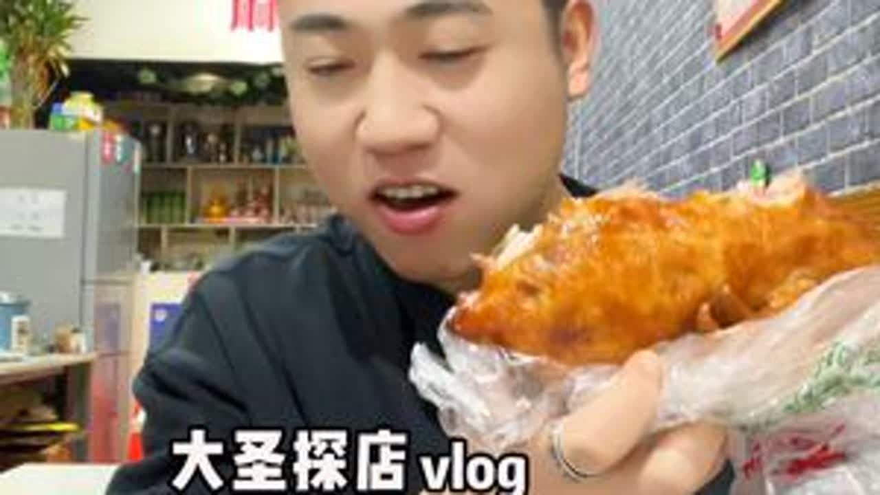 当小雏鸡遇见热干面，这样搭配爽翻了 #就问你们馋不馋就完了 #深夜放毒 #深夜放毒系列之让你饿的睡不着 #妈呀太香了 #香啊造啊