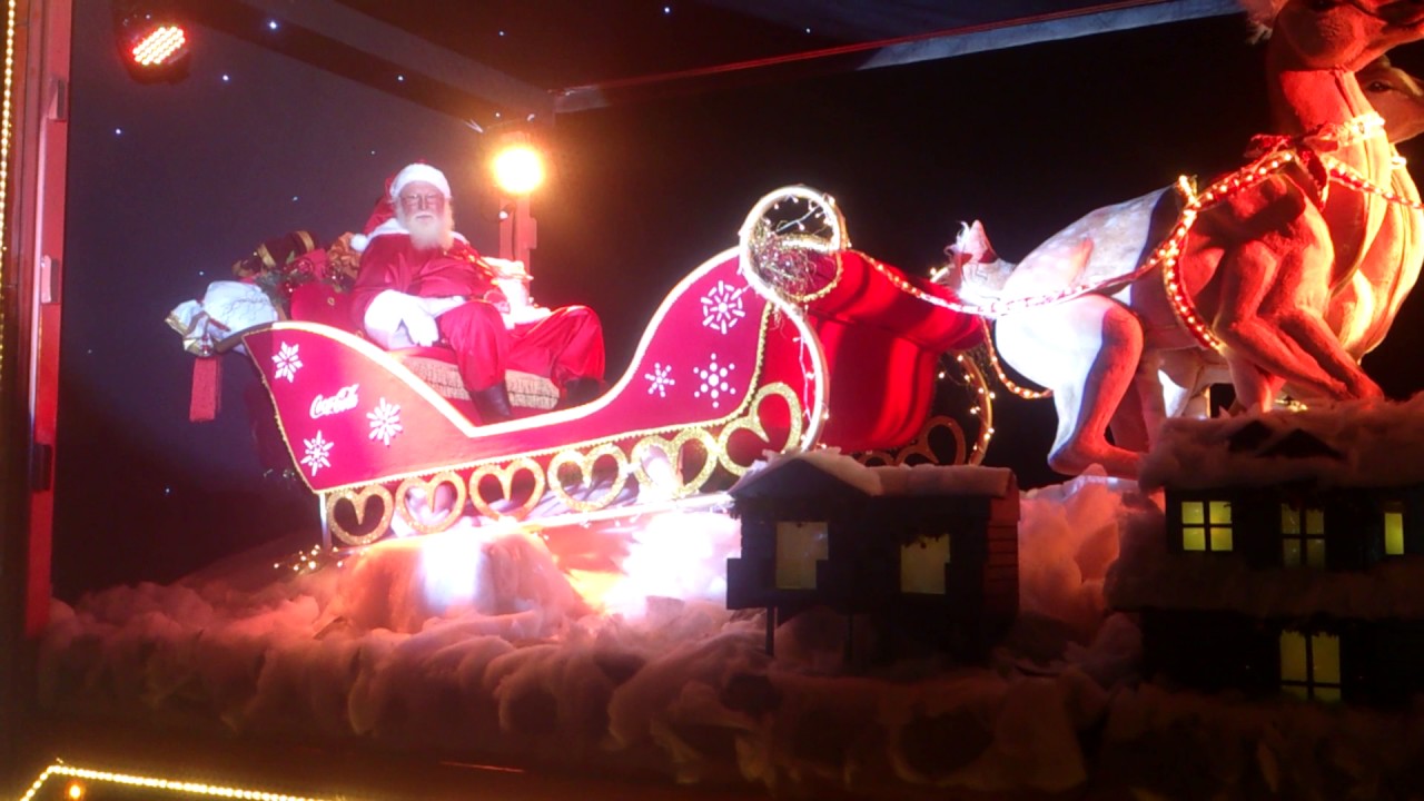 Chegada da Caravana de Caminhões Coca Cola e do Papai Noel na Árvore do Ibirapuera 2016 São Paulo/SP