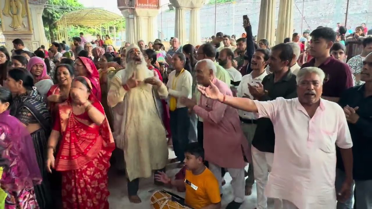 कान्हा काई थारा मन में आधी रात में बंसी बजाई मधुवन में । Kanha kaai thara man me aadhi raat me bansi