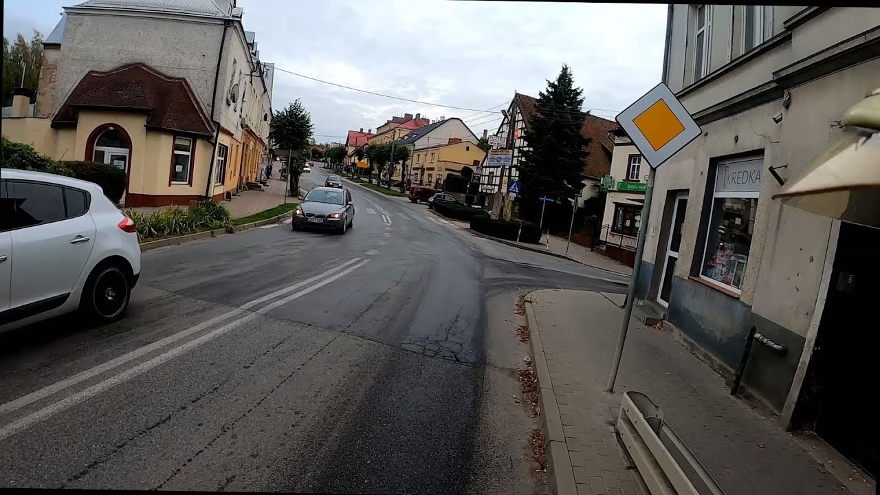 Neutralizacja plamy oleju na drodze wojewódzkiej nr 515 w Dzierzgoniu
