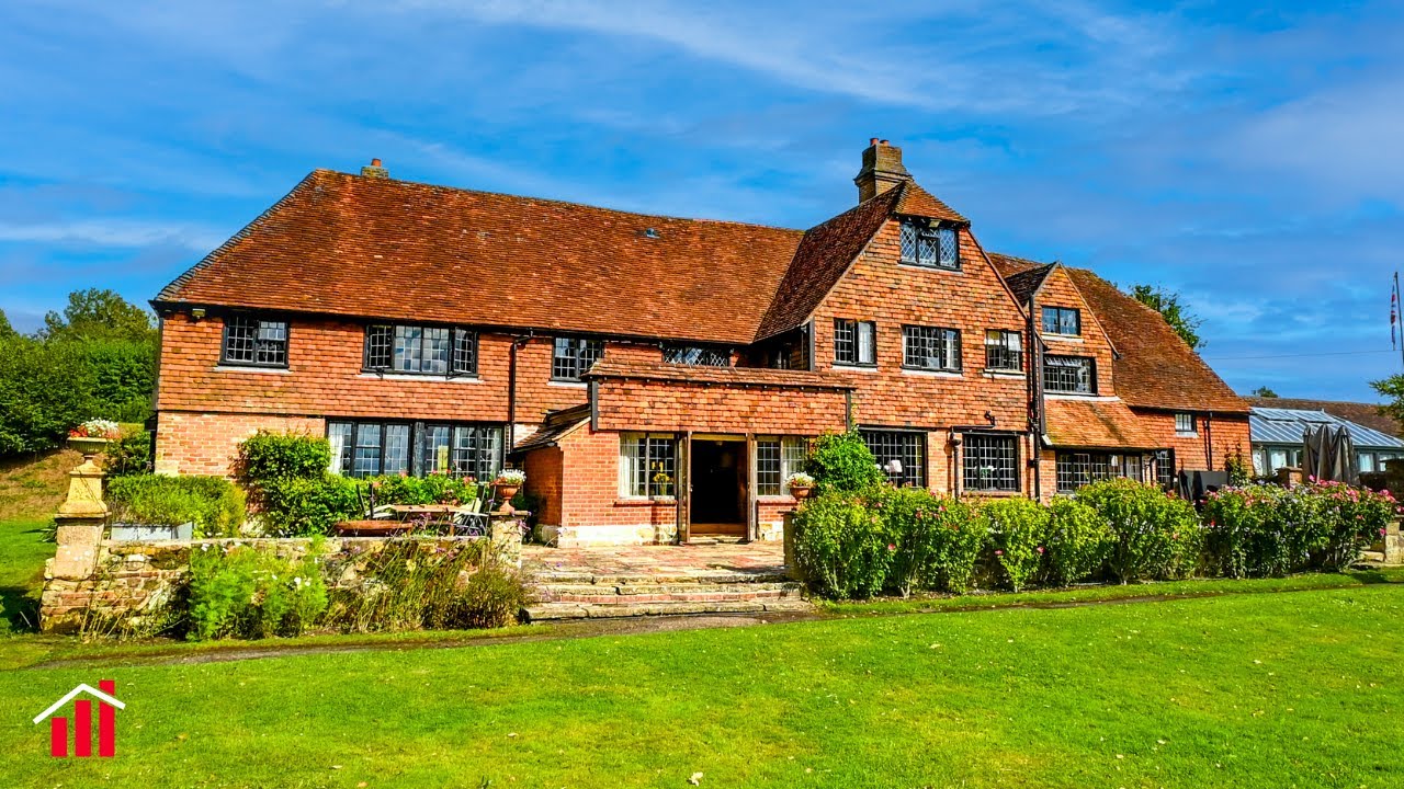 Inside a £3,000,000 Country Home In West Sussex