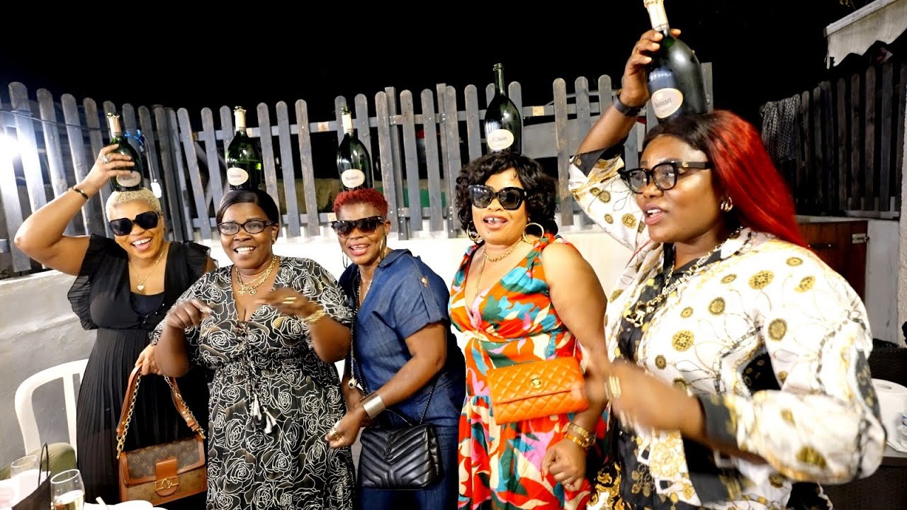 L'ANNIVERSAIRE SURPRISE DE BELINDA CHAMPAGNE EKEYI EZONGI