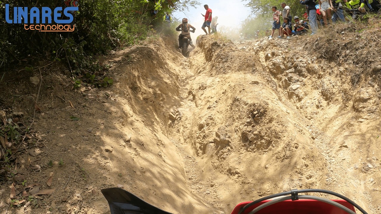 Aventura Extrema Hard Enduro La Vega : Con la Moto Averiada En Medio de la Nada