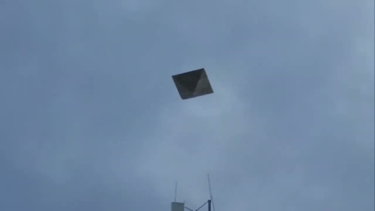 UFO UAP SIGHTINGS INVISIBLE UFO RUSSIA DECEMBER 2024 FOOTAGE SHORTS 