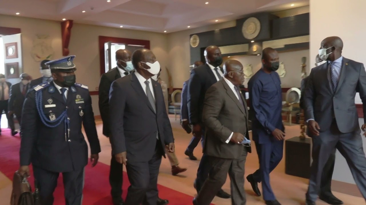 Crise en Guinée : Le Président Alassane Ouattara à Conakry pour échanger avec la junte militaire