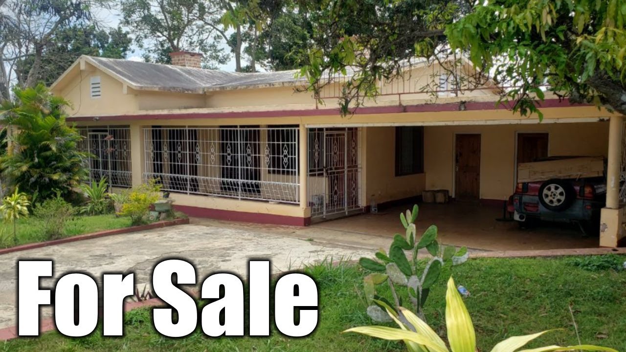 4 Bedrooms 3 Bathrooms House For Sale at Mckinley Road, Mandeville, Manchester, Jamaica