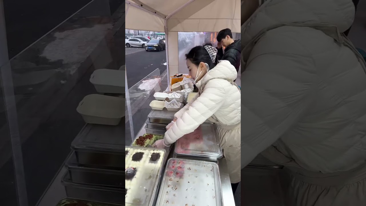 Challenge: Sell Out 300 Tiramisu in 2 Hours!