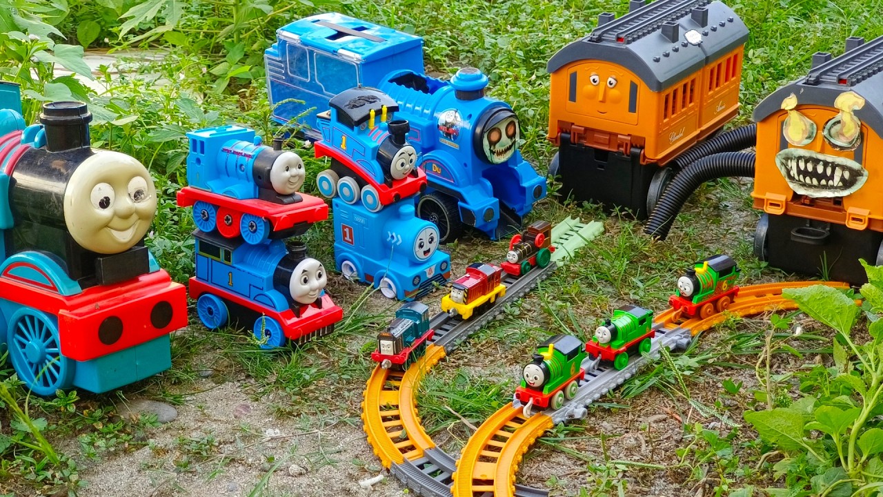 Mencari Dan Bermain Kereta Api Thomas, Thomas And Friends Dan Tayo Little Bus