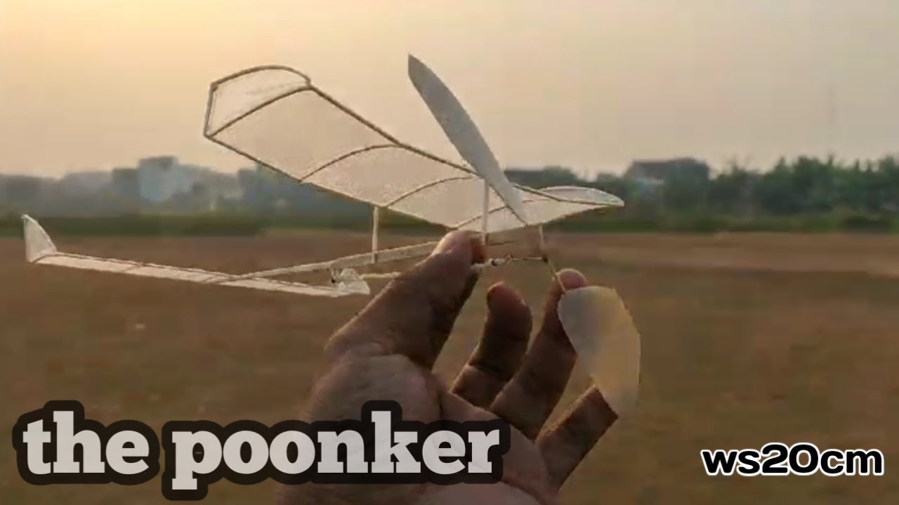 The poonker//pesawat tenaga karet 