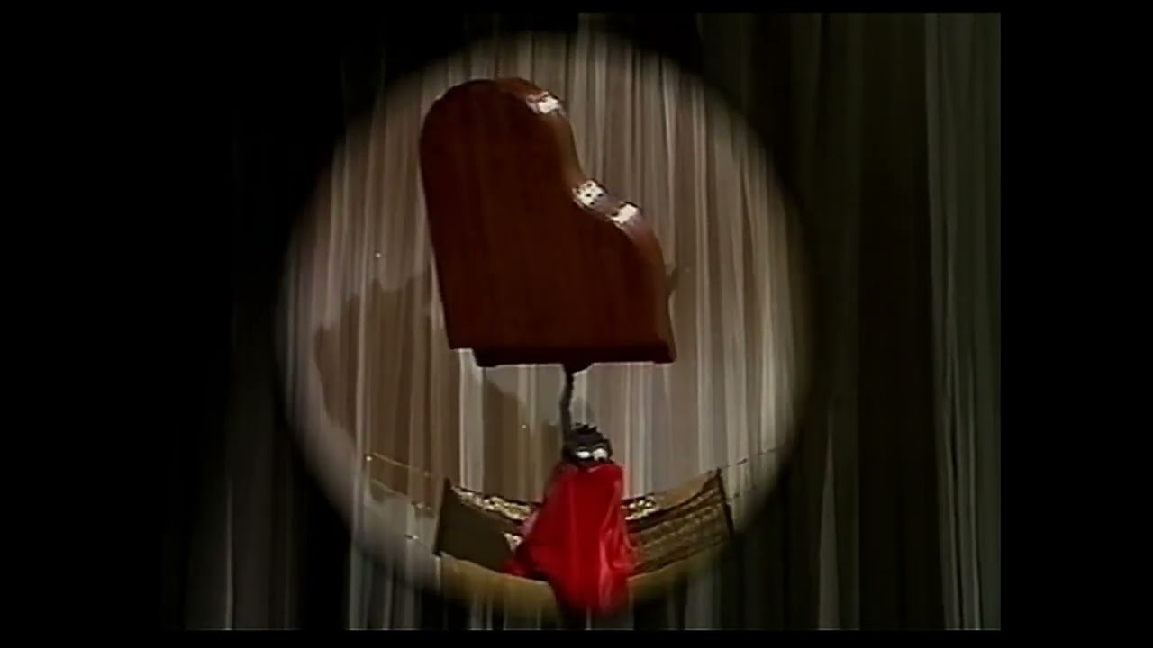 A Muppet Moment - 'The Great Gonzo' clip . Walt Disney Home Video - 1993 UK VHS Promo