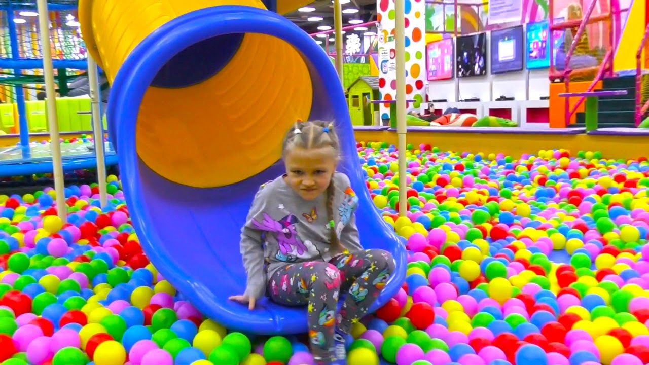 Yaroslava and her real adventures in the Play Center and Trampoline Park