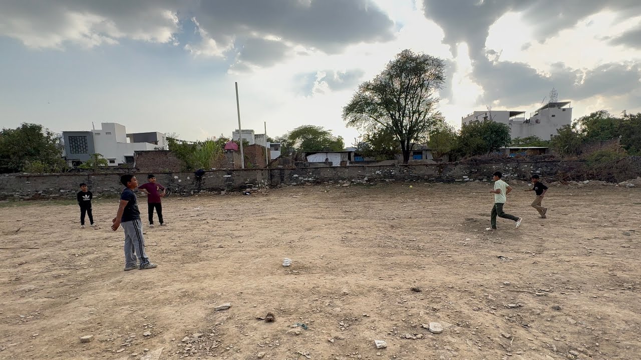Bacho ke sath aj kya khela😂||aj kiyaa desi cricket ka shoot🏏
