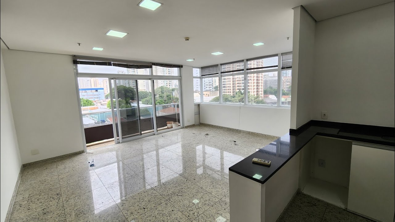 IC752/IC754 - Sala comercial de 42m² para venda e locação no TAOK Lapa 