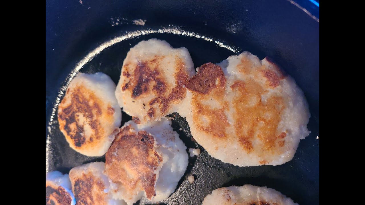 The best cheesy, crispy, and creamy Colombian arepas