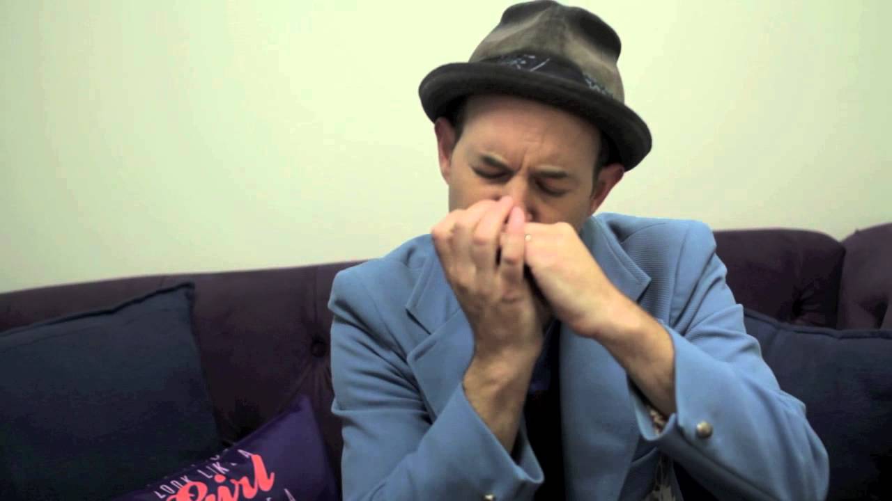 Beatboxing Harmonica Player
