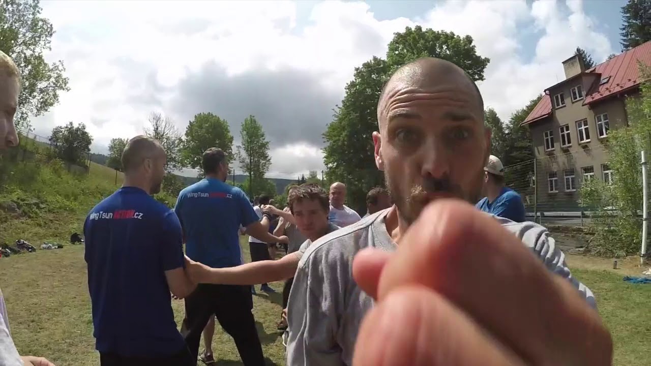 Ulička řetězov&yacute;ch &uacute;derů | Letn&iacute; kemp Wing Tsun HKWTA Czech 2019