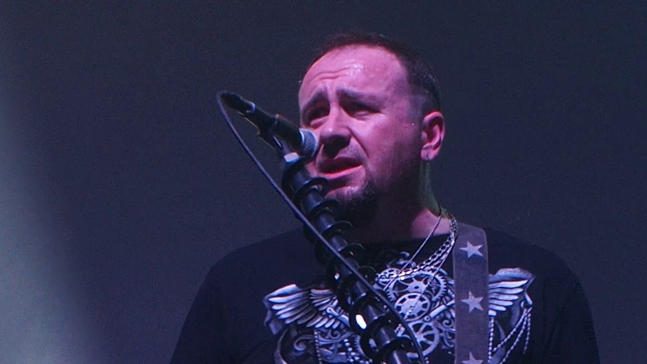 122   Traktor   Praha, Forum Karlín 23 3 2019