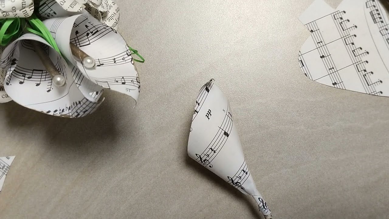 Fiori di carta libro, calla / Diy paper calla