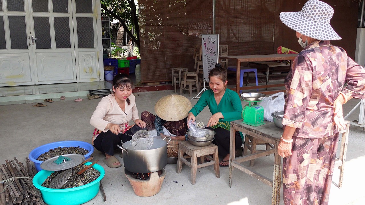 Cả Nhà Ra Sông Bắt Được Nhiều Hến Đem Về Vớt Hến Bán Ai Gặp Cũng Mua | HQ #1856