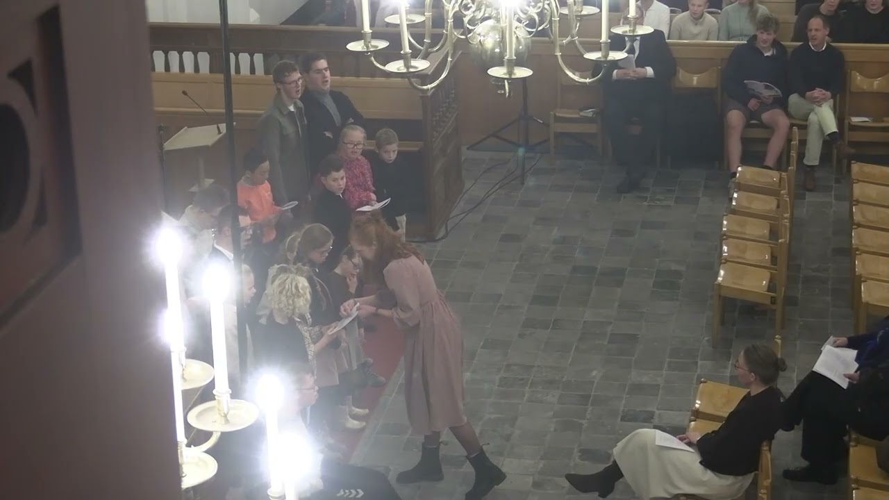 Opname grote Kerk te Hasselt.Psalm 68 Obadjalied gezongen door de kinderen van de Obadjaschool