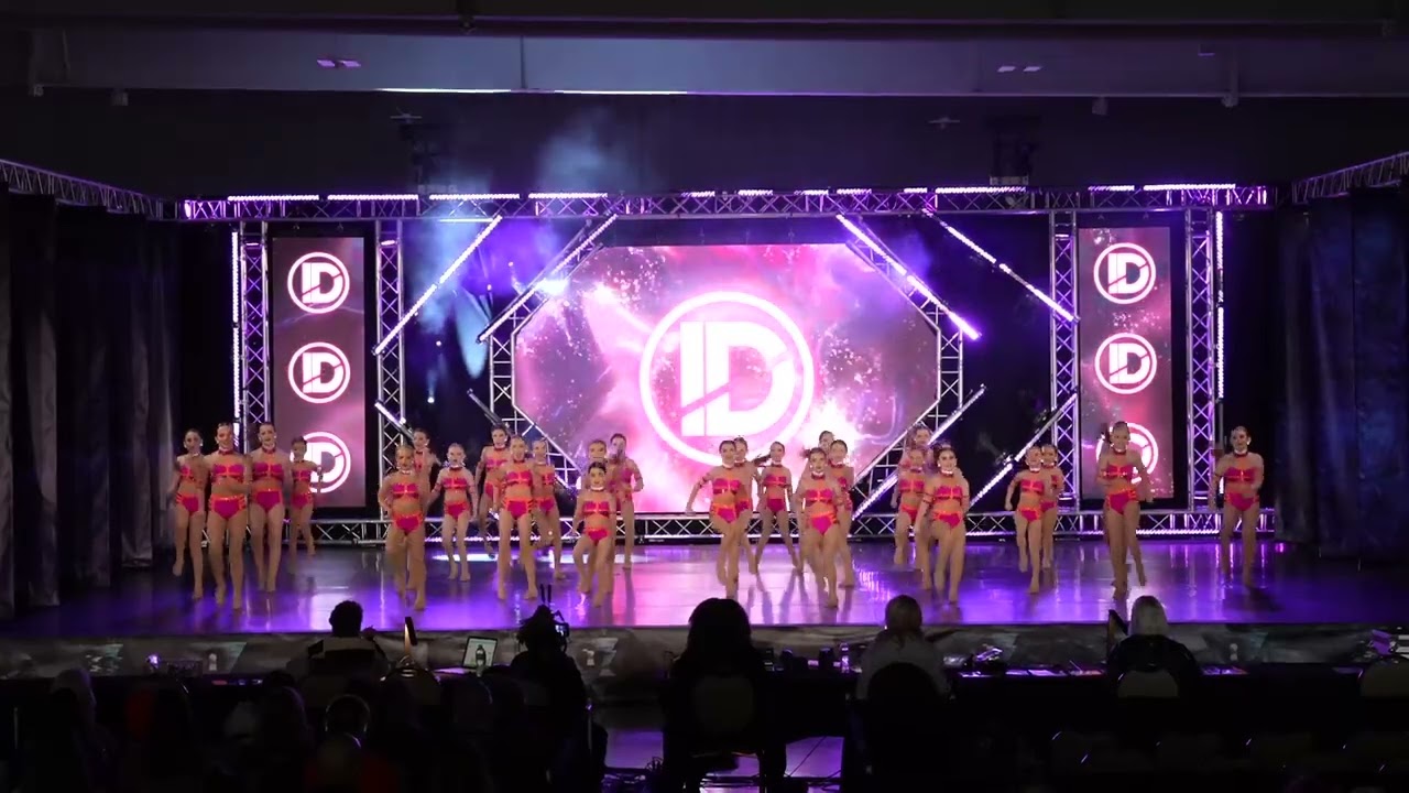 706 LEGENDARY LADIES THE DANCE FACTORY