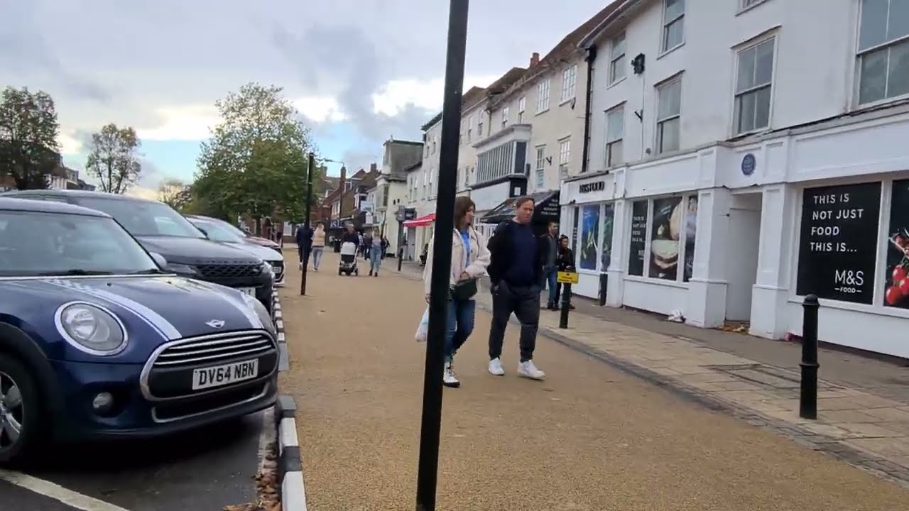 Epping High Street (2022) Walking through